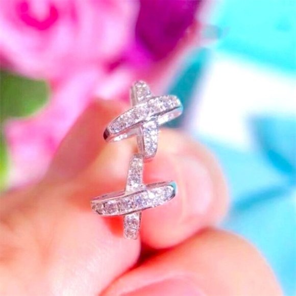 New 925 Silver Sim. Diamond Studs - Picture 2 of 5